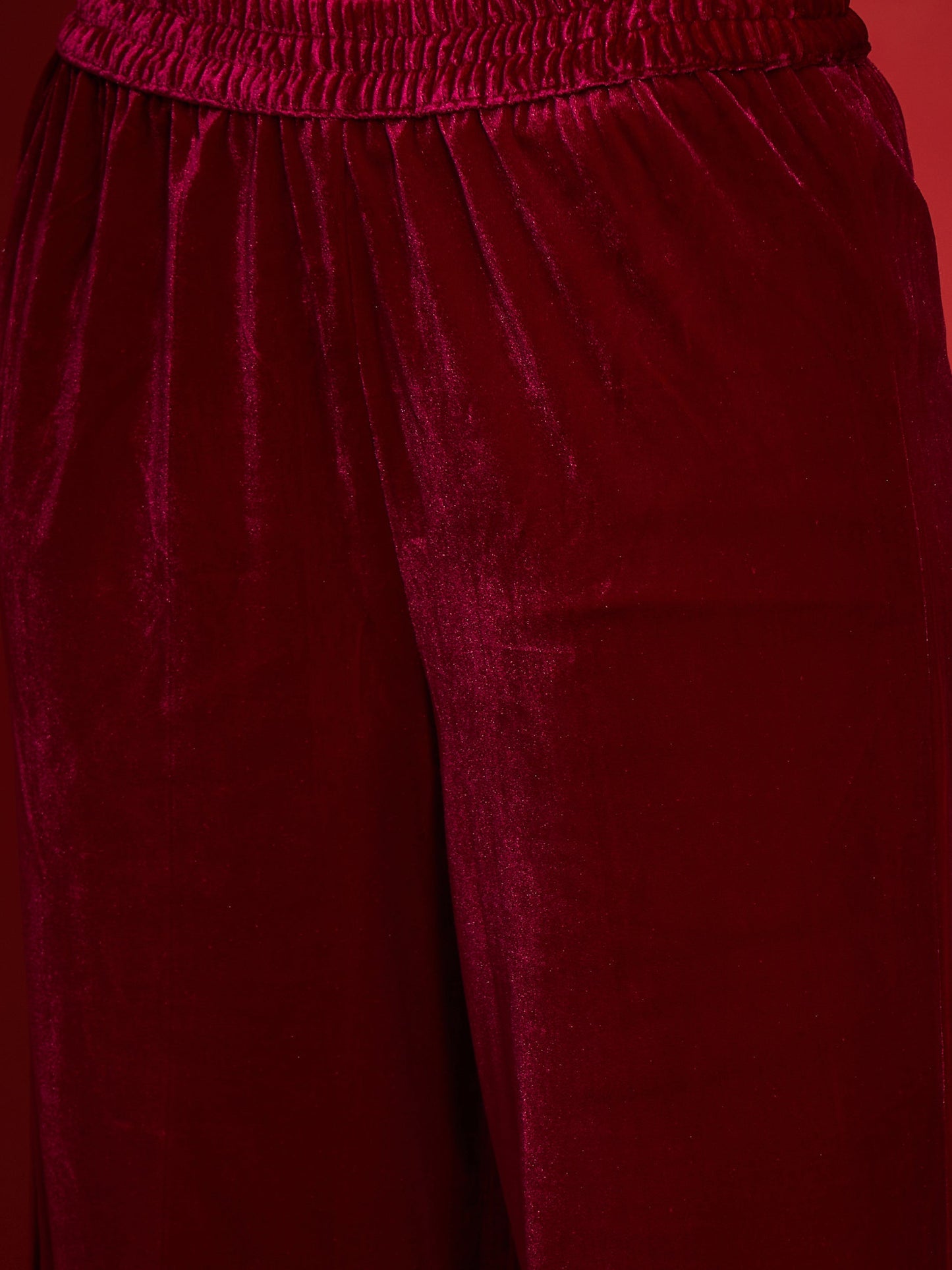 Women Fuchsia Velvet Embroidered Round Neck Kurta With Straight Pants