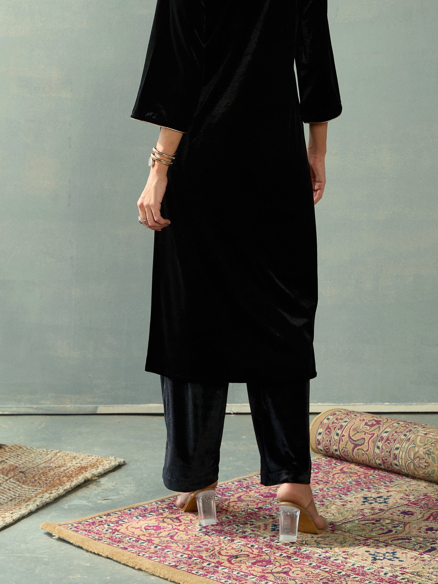 Women Black Velvet Elasticated Pants