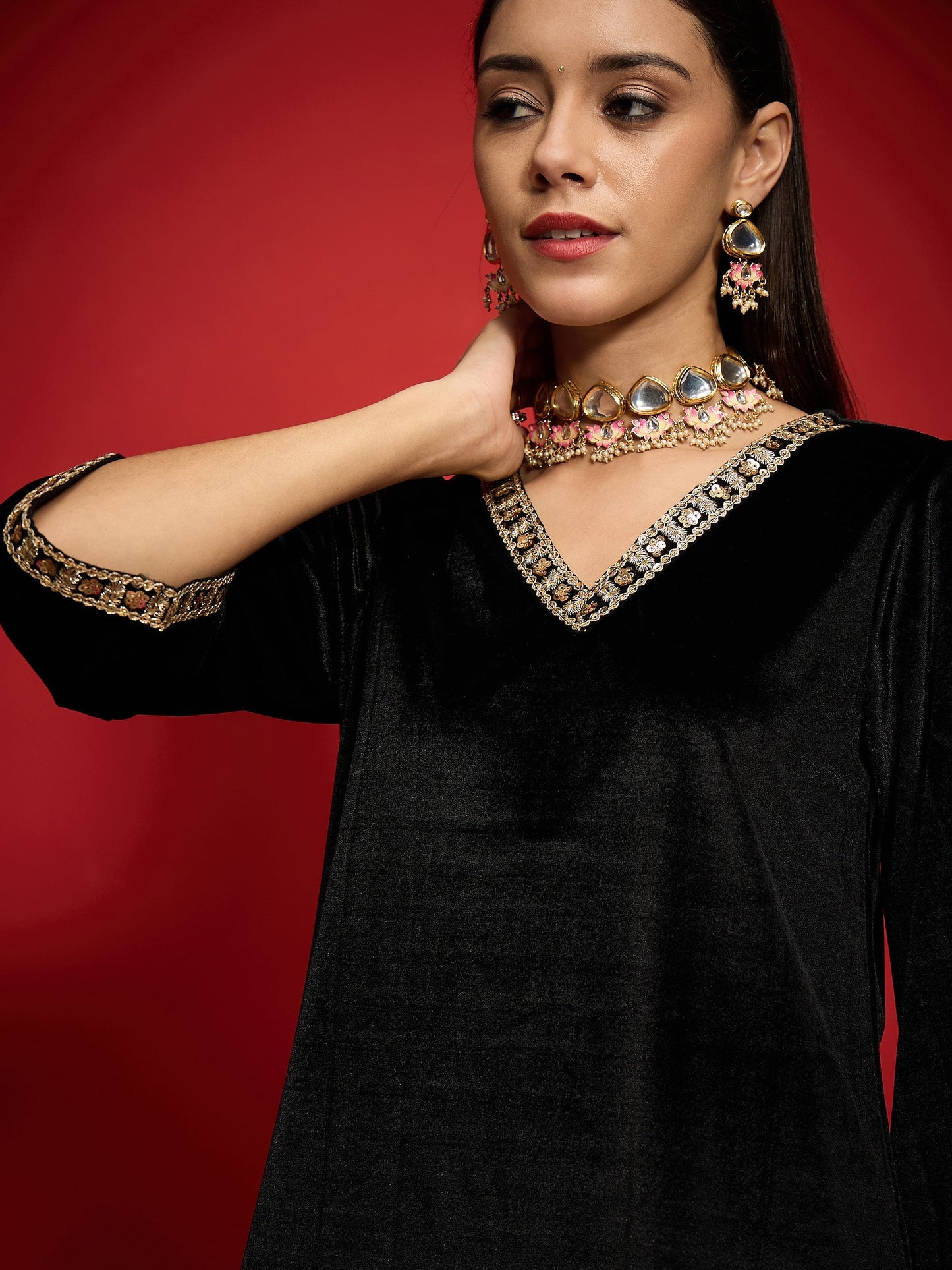 Women Black Velvet Emb V-Neck Short Kurta With Straight Pants